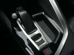 Peugeot 3008 (2019) thumbnail 22