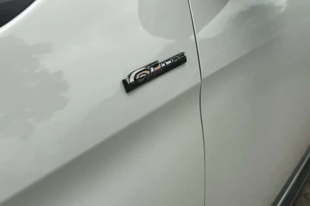Peugeot 3008 (2019) thumbnail 37