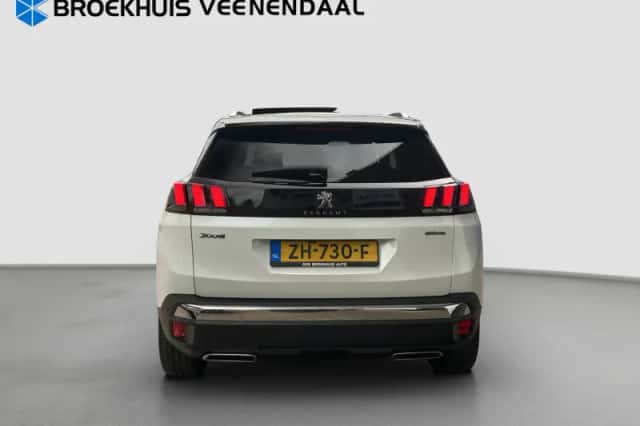 Peugeot 3008 (2019) thumbnail 5