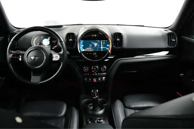MINI Countryman (2023) thumbnail 2