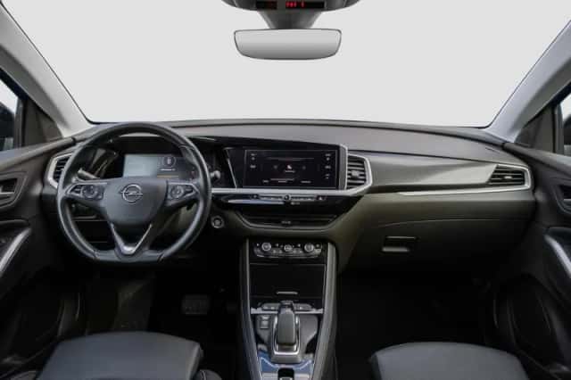 Opel Grandland (2022) thumbnail 2