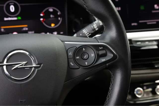 Opel Grandland (2022) thumbnail 16