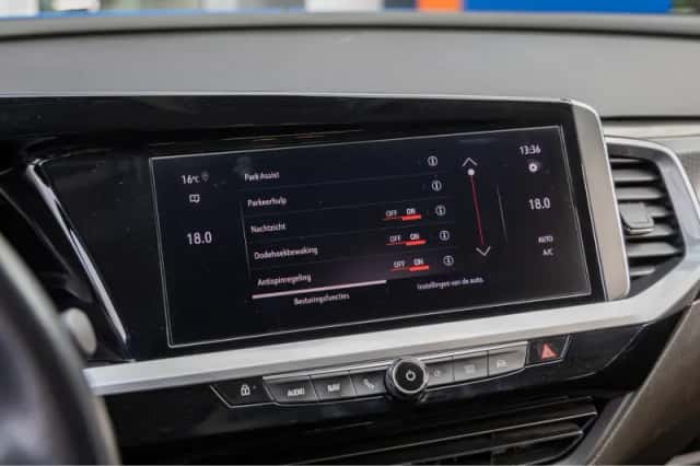 Opel Grandland (2022) thumbnail 20