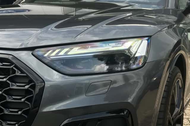 Audi Q5 (2024) thumbnail 5