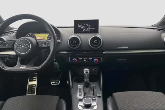 Audi A3 (2020) thumbnail 2