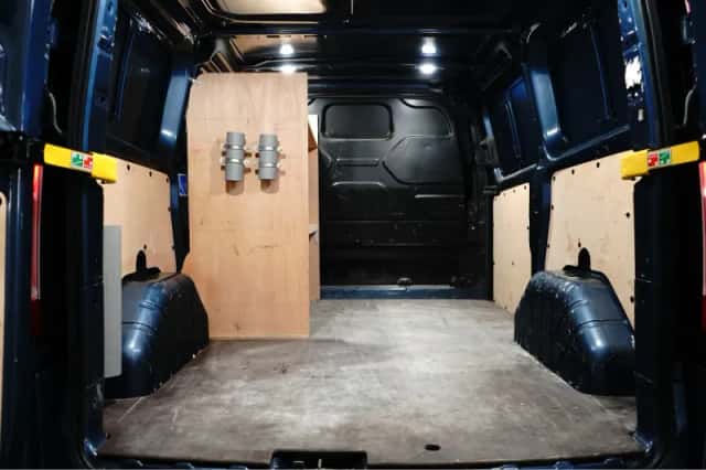 Ford Transit Custom (2023) thumbnail 16