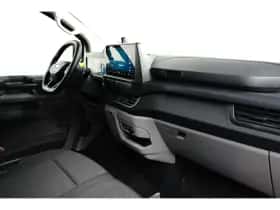 Ford E-Transit Custom (2026) thumbnail 7