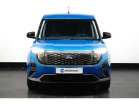 Ford E-Transit Courier (2025) thumbnail 2