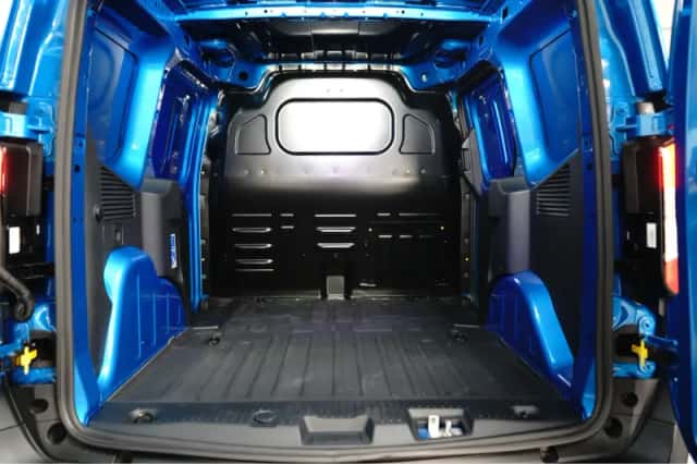 Ford E-Transit Courier (2025) thumbnail 11