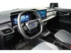 Ford E-Transit Courier (2025) thumbnail 15