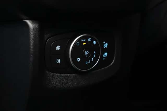 Ford E-Transit Courier (2025) thumbnail 17