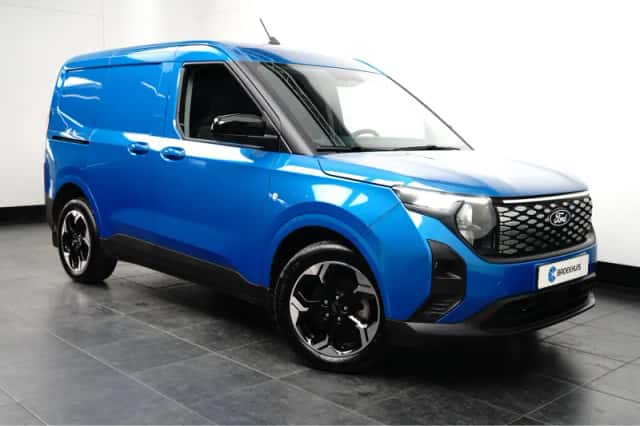 Ford E-Transit Courier (2025) thumbnail 3