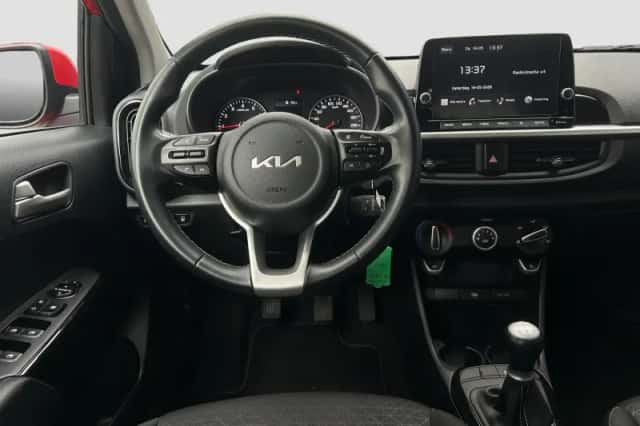 Kia Picanto (2022) thumbnail 2