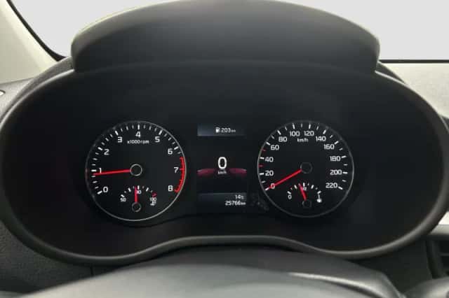 Kia Picanto (2022) thumbnail 26