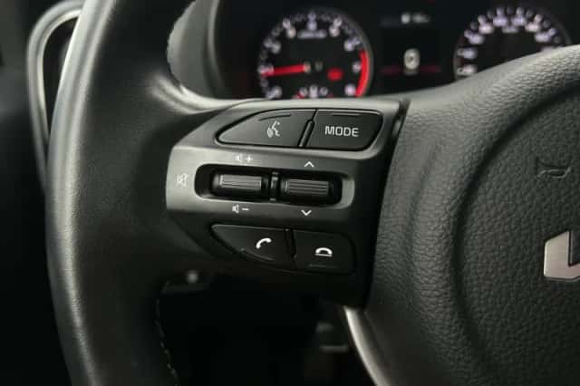 Kia Picanto (2022) thumbnail 10
