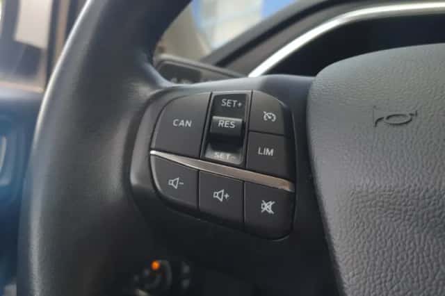 Ford Focus (2020) thumbnail 12