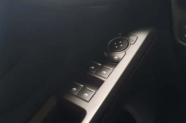 Ford Focus (2020) thumbnail 25