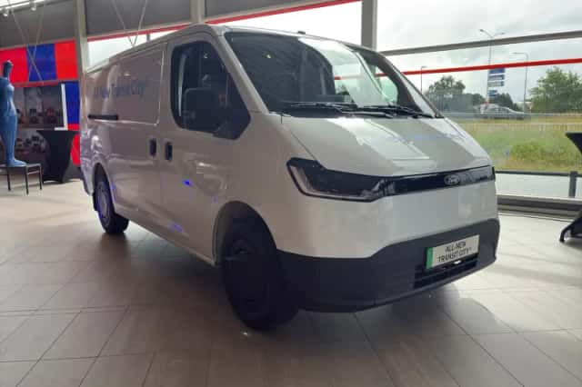 Ford Transit (2026) thumbnail 2