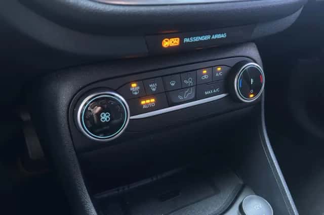 Ford Fiesta (2022) thumbnail 26