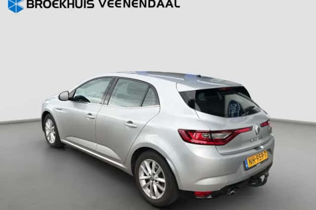 Renault Mégane (2016) thumbnail 5