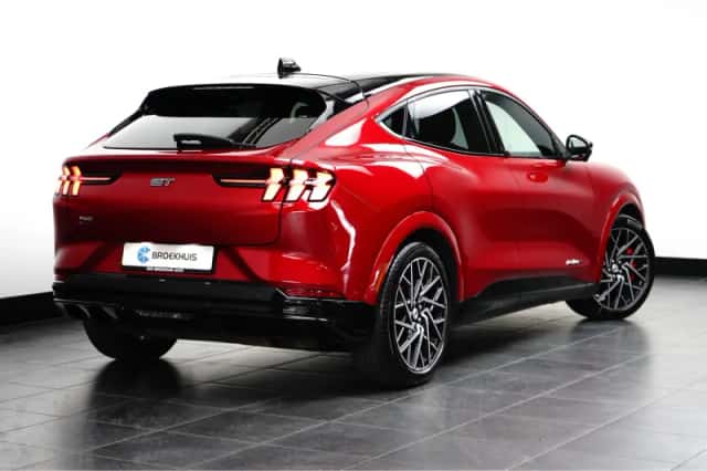 Ford Mustang Mach-E (2022) thumbnail 4