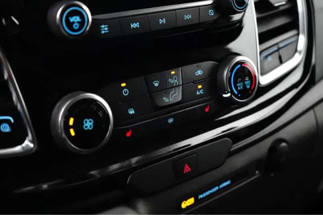 Ford Transit Custom (2023) thumbnail 24