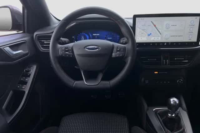 Ford Focus (2024) thumbnail 2