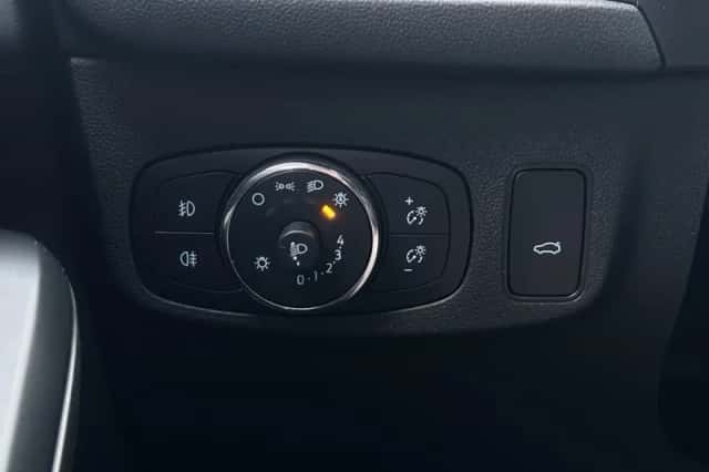 Ford Focus (2024) thumbnail 34