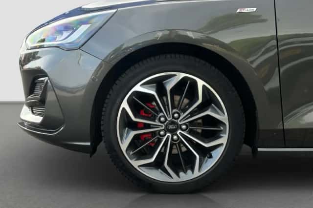 Ford Focus (2024) thumbnail 7
