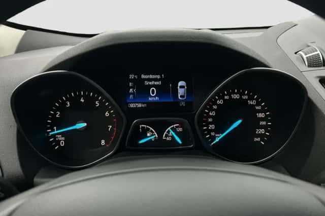 Ford Kuga (2018) thumbnail 12
