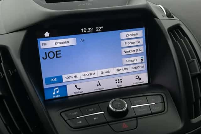 Ford Kuga (2018) thumbnail 21
