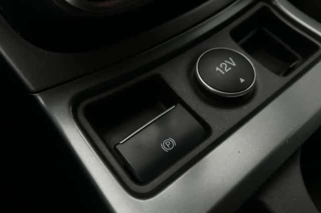 Ford Kuga (2018) thumbnail 26