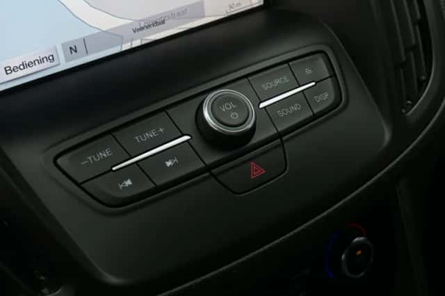 Ford Kuga (2018) thumbnail 29