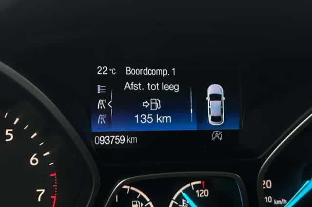 Ford Kuga (2018) thumbnail 30
