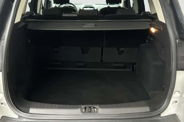 Ford Kuga (2018) thumbnail 33