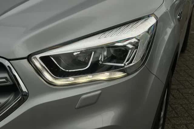Ford Kuga (2018) thumbnail 35