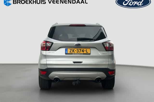 Ford Kuga (2018) thumbnail 5