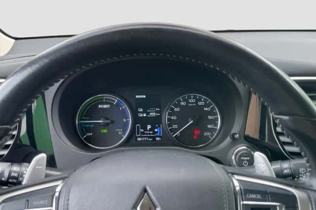Mitsubishi Outlander (2021) thumbnail 13