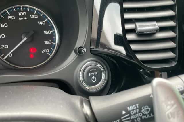 Mitsubishi Outlander (2021) thumbnail 19