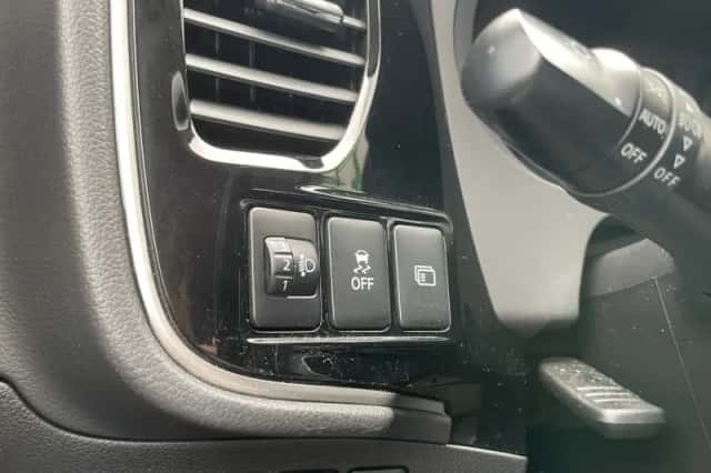 Mitsubishi Outlander (2021) thumbnail 20