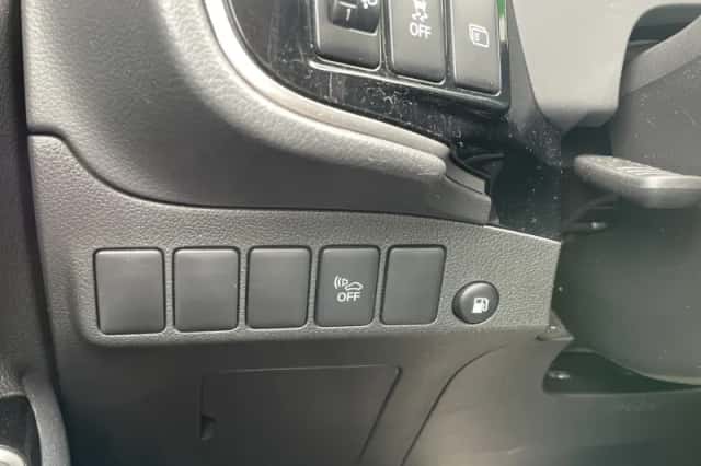 Mitsubishi Outlander (2021) thumbnail 21
