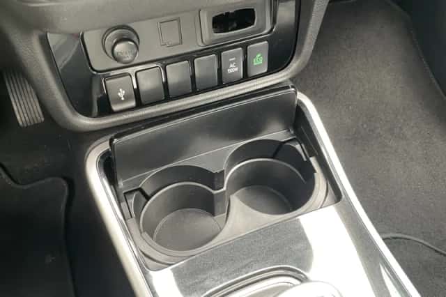 Mitsubishi Outlander (2021) thumbnail 26