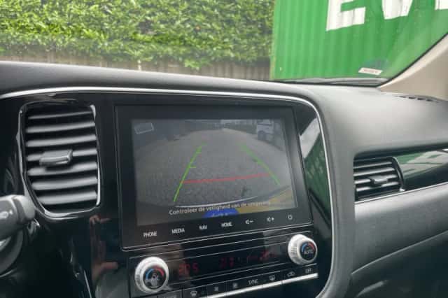 Mitsubishi Outlander (2021) thumbnail 33