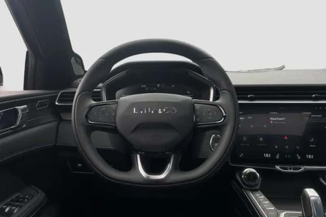 Lynk & Co 01 (2024) thumbnail 2