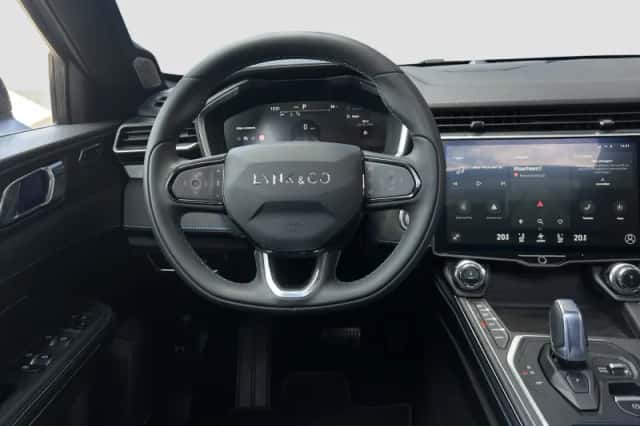 Lynk & Co 01 (2024) thumbnail 2