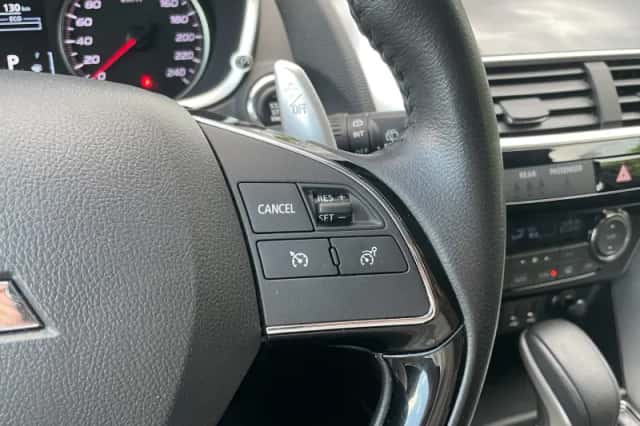 Mitsubishi Eclipse Cross (2019) thumbnail 16