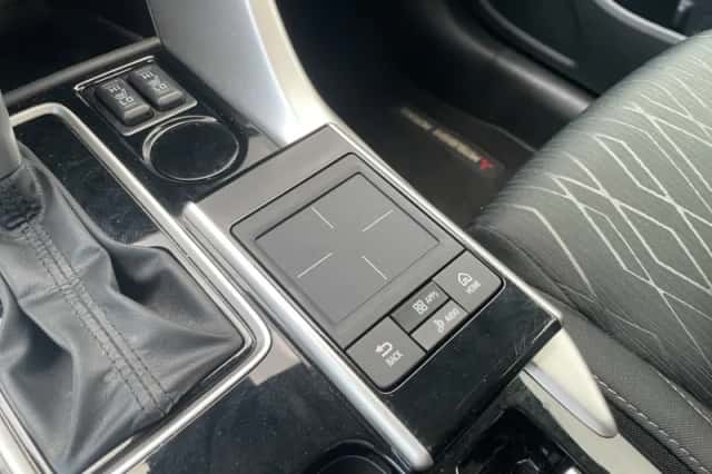 Mitsubishi Eclipse Cross (2019) thumbnail 32