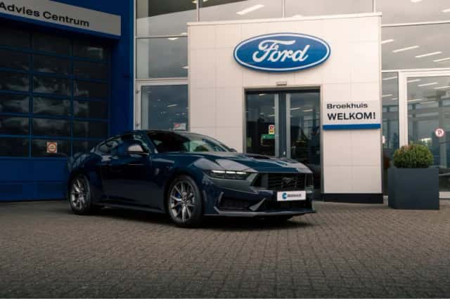 Ford Mustang (2024) thumbnail 5