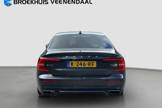 Volvo S60 (2019) thumbnail 5