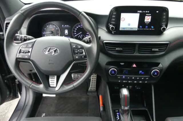 Hyundai Tucson (2019) thumbnail 2